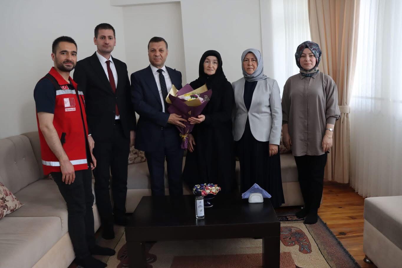 Bir Milletin Yüreğinde Taşınan En Kıymetli Emanet Şehit Annelerimize Anneler Günü Ziyareti