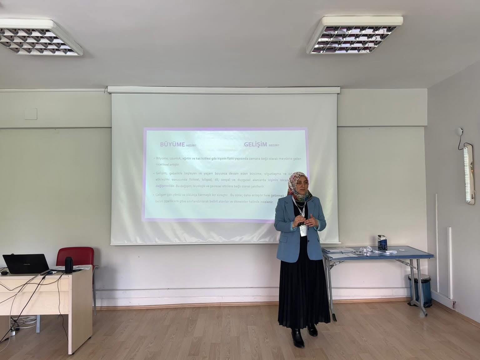 Modüler Aile Eğitim Programı Kapsamında Doğum Öncesinden Ergenliğe Gelişim 1 Modülü Sunuldu