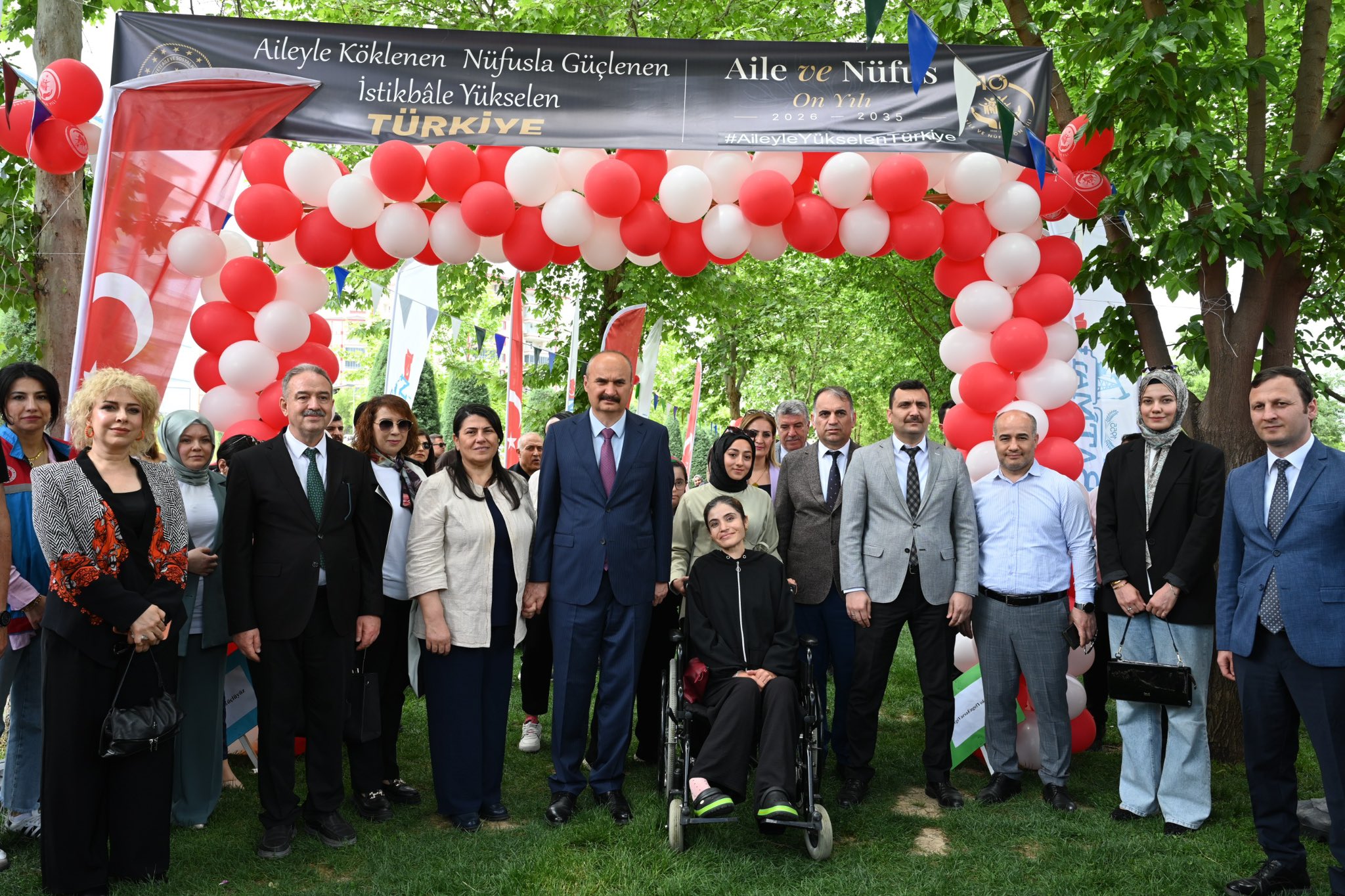 "Engelliler ve Aile Haftası Münasebetiyle Jiyan Parkı’nda Piknik Etkinliği"