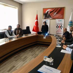 “Evlilik Öncesi Eğitim Programı” Kapsamında Solhan Belediyesi’nde “Evlilikte İletişim Ve Yaşam Becerileri” Konulu Seminer Verildi - fotoğraf 1