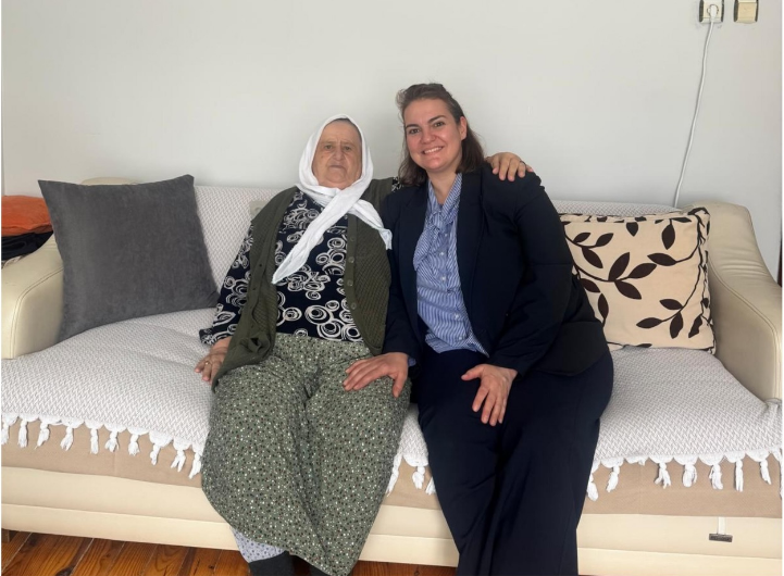 Şehidimiz Halil İbrahim Durna Ve Ali Yasin Erosmanoğlu’Nun Kıymetli Anneleri; Kuruluşumuz Trabzon İlk Kabul Gülbahar Hatun Çocuk Evleri Sitesi Müdürü Ayşegül Alsan Tarafından Hanelerinde Ziyaret Edildi.Ziyaret Edildi.