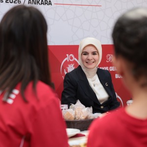 Bakanımız Göktaş, devlet himayesindeki başarılı sporcu gençlerle buluştu - fotoğraf 1