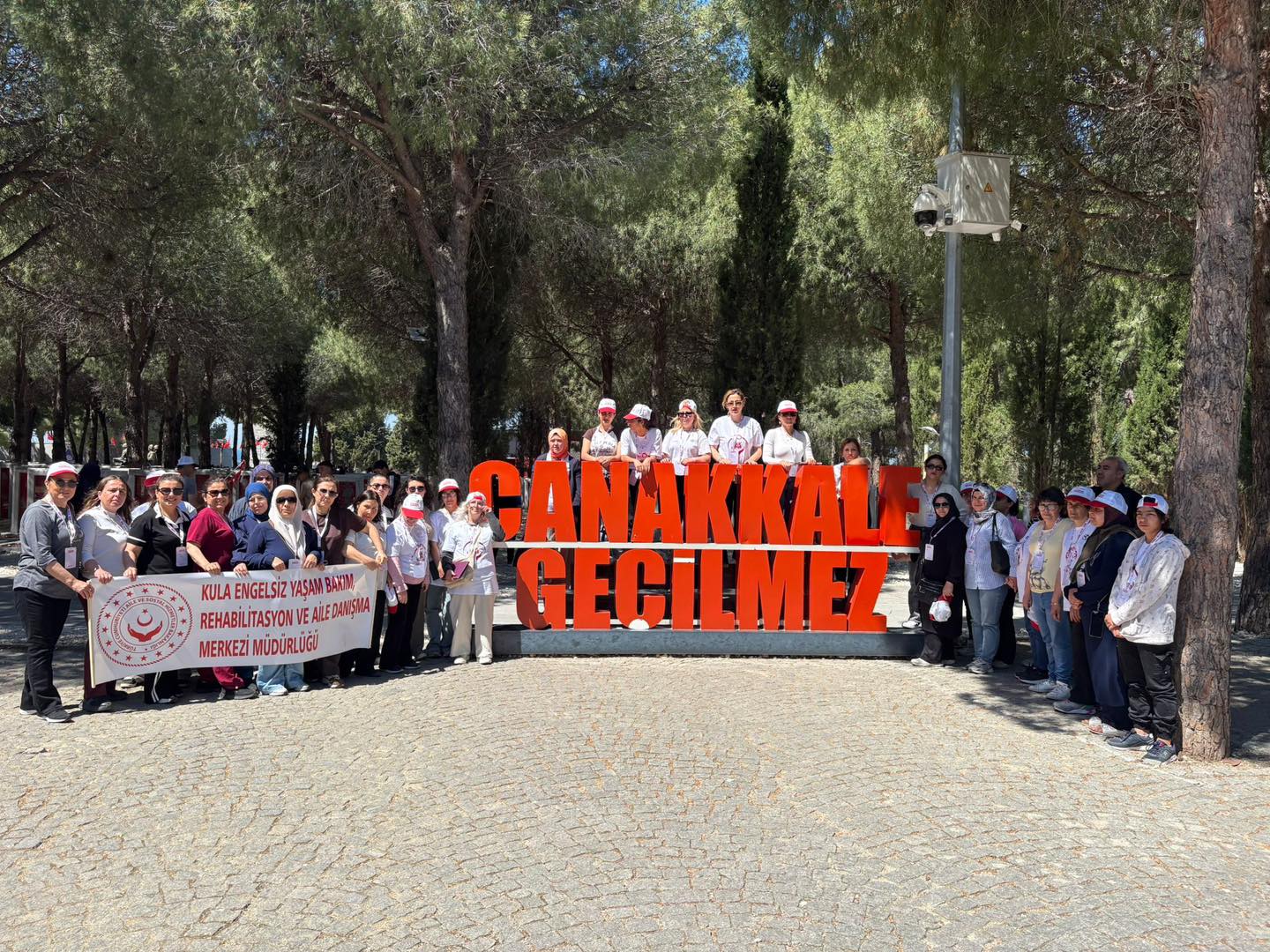 Kula Engelsiz Yaşam Merkezi Sakinlerinin Çanakkale Hayali Gerçek Oldu