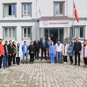 İl Müdürümüz Sayın Serdar Demirci Elâzığ Aile Ve Sosyal Hizmetler İl Müdürlüğüne Tayin Olması Dolayısıyla Veda Ziyaretleri Kapsamında Kemah Huzurevinde Görev Yapan Değerli Çalışma Arkadaşlarımızla Vedalaştı. - fotoğraf 1