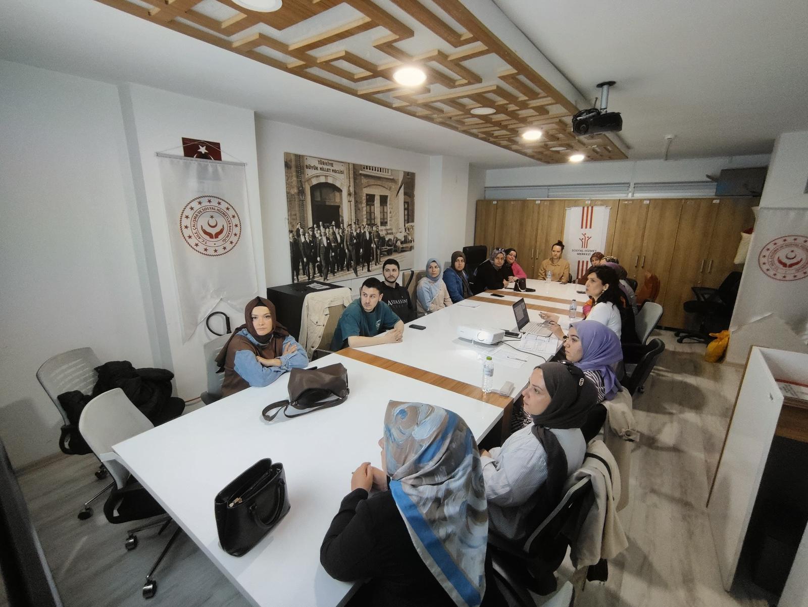 Bağımlılıkla Mücadele Eğitimi verilmiştir.
