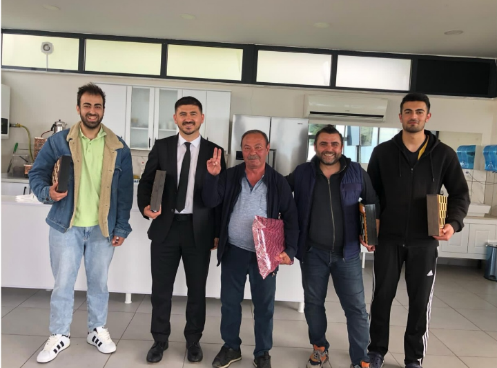 Yaşlı Bakım Ve Rehabilitasyon Merkezinde Hizmet Alan Erkek Sakinlerimiz İle Personelimizin Katılımıyla Tavla Turnuvası Düzenlendi.