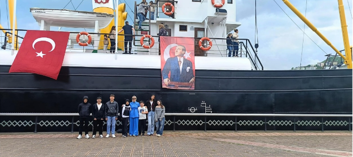 19 Mayıs Atatürk’ü Anma, Gençlik Ve Spor Bayramı Kapsamında Ebeveyn Kaybı Yaşayan Çocuklarımıza Yönelik Gezi Programı Düzenlendi.