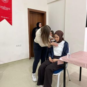 Afet ve Acil Durumlarda Psikososyal Destek ile  Psikolojik İlk Yardım Eğitimi Düzenlendi - fotoğraf 3
