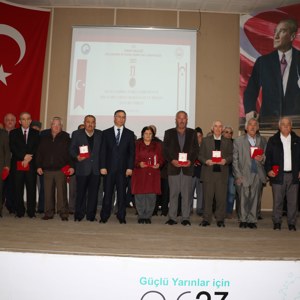 Valimiz Sayın Köksal Şakalar, Kıbrıs Gazilerimize Madalya ve Berat Tevcih Töreni’ne Katıldı - fotoğraf 1