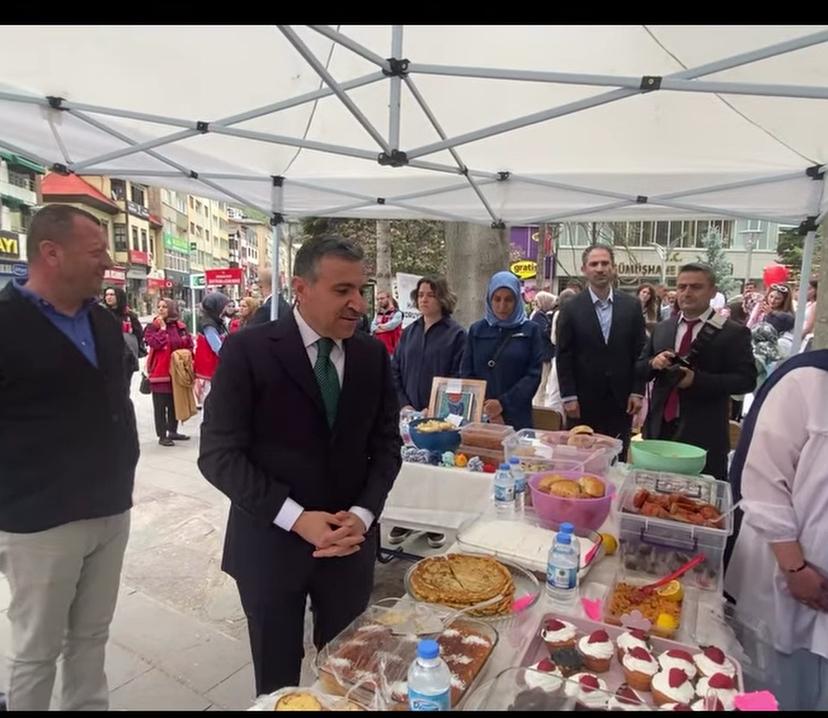 Engelliler Haftası Kapsamında Özel Bireylerimizden Kermes Etkinliği