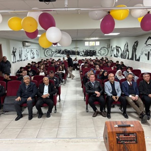 Osmaniye Sosyal Hizmet Merkezi Eğitim Birimi personeli Ayça Uçar Demir tarafından, Necip Fazıl Kısakürek İmam Hatip Lisesi öğrenci ve velilerine yönelik seminer  düzenlenmiştir. - fotoğraf 1