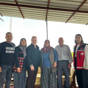 Alaşehir’de Şehit Yakınları ve Koruyucu Ailelere Bayram Ziyareti Gerçekleştirildi - fotoğraf 1
