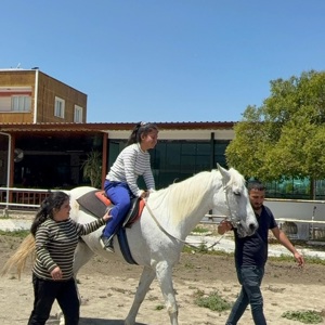 Bahçe Sosyal Hizmet Merkezi Müdürlüğü olarak, Okul Destek Projesi’nden yararlanan çocuklarımıza yönelik Kalemli At Çiftliği gezisi ve kahvaltı programı gerçekleştirilmiştir. - fotoğraf 2