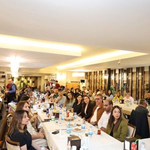 HAKKARİ İL MÜDÜRÜ OLARAK ATANAN SEVGÜL BİLGİÇ İÇİN VEDA YEMEĞİ DÜZENLENDİ - fotoğraf 4