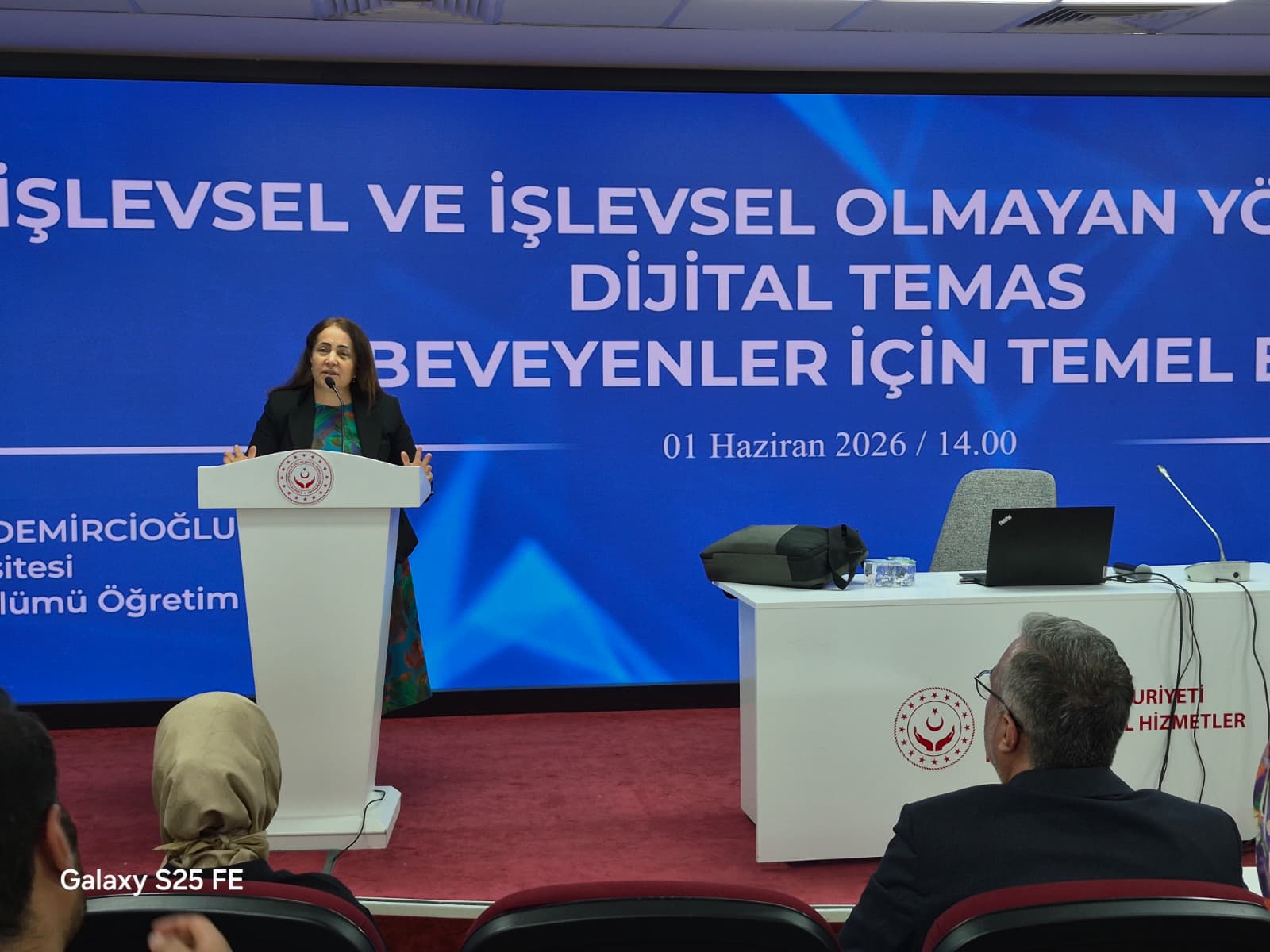 1 Haziran Dünya Ebeveynler Günü’nde Ebeveynler İçin Temel Bilgiler Semineri Düzenlendi