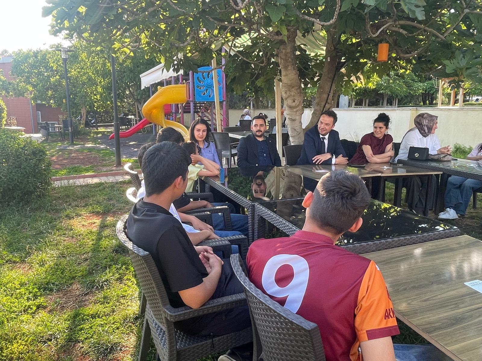 İl Müdürü Çetin Tutaş, Koruma ve Bakım Altındaki Çocuklarla Bir Araya Geldi