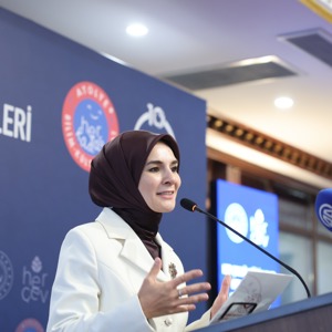 Bakanımız Göktaş, İstanbul'da Herkadaş Atölye ve Müze Kaşifleri Sertifika Töreni'nde konuştu - fotoğraf 1