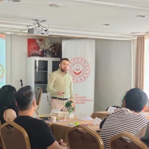 "Afet ve Acil Durumlarda Psikososyal Destek Temel Düzey Müdahale Eğitimi" Programımızın 3. ve 4. gün Oturumları Tamamlandı - fotoğraf 2