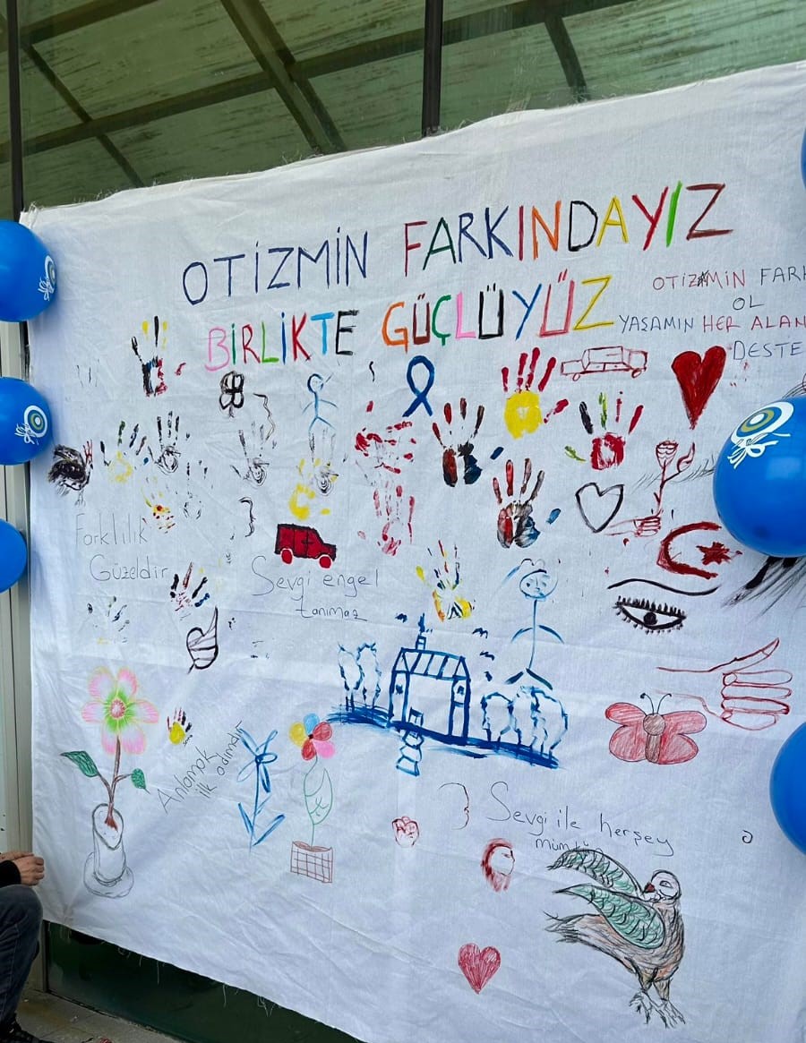 Yüksekova’da Renklerin Buluşması: Otizm İçin Anlamlı Etkinlik