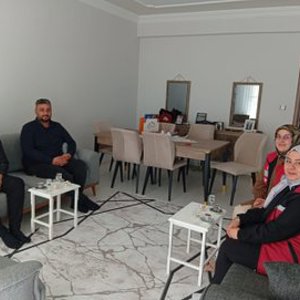 Sorgun Sosyal Hizmet Merkezi Müdürlüğümüzce, şehit ve gazi ailelerimiz ziyaret edildi. - fotoğraf 4