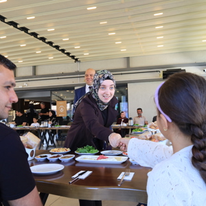 Milli Aile Haftası Kapsamında “Üç Kuşak Bir Sofra Buluşması” Gerçekleştirildi. - fotoğraf 4