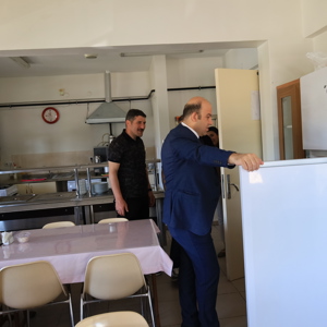 Erzincan Aile ve Sosyal Hizmetler İl Müdürlüğü görevine başlayan İl Müdürümüz Sayın Abdulhalim Ünalan, göreve başlamasının ardından Çocuk Evleri Sitesini ziyaret etti. - fotoğraf 8