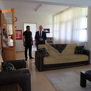 Erzincan Aile ve Sosyal Hizmetler İl Müdürlüğü görevine başlayan İl Müdürümüz Sayın Abdulhalim Ünalan, göreve başlamasının ardından Çocuk Evleri Sitesini ziyaret etti. - fotoğraf 5
