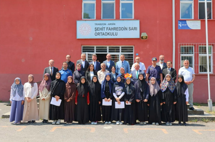 Şehit Fahreddin Sarı Ortaokulunda Bir Program Gerçekleştirildi.
