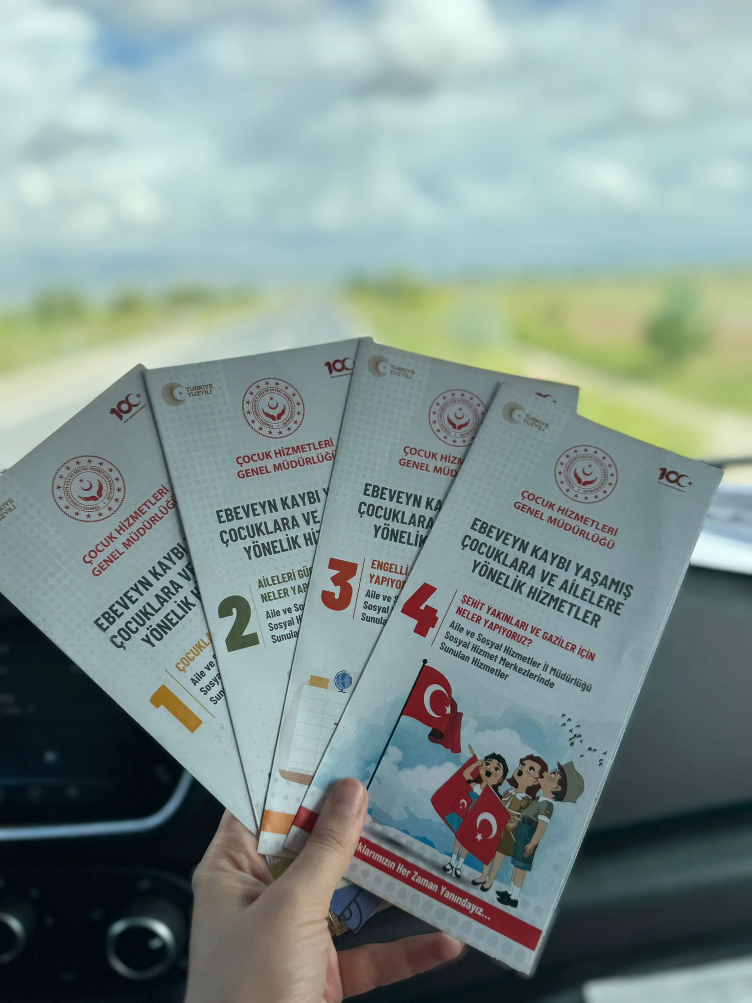 Mobil Sosyal Hizmet Aracımız ile Hizmet Modellerimiz Hakkında Bilgilendirme Yapıldı