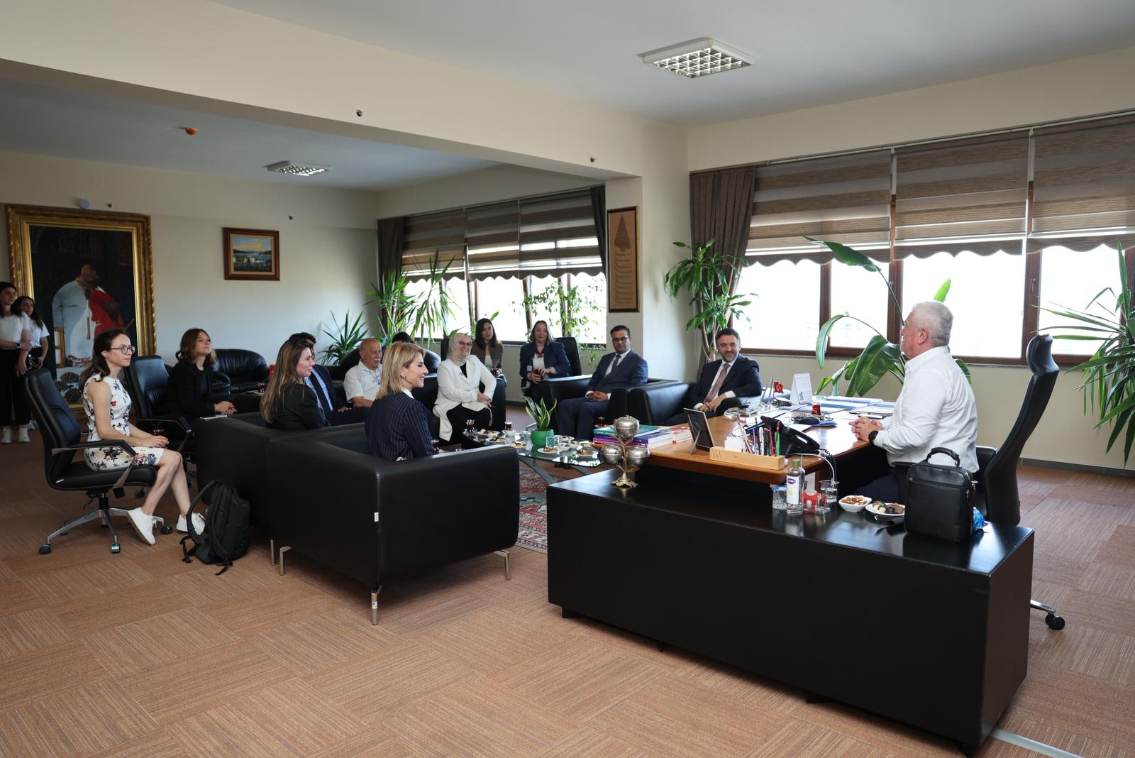 İl Müdürümüz Ömer Turan, Rumeli Üniversitesi Rektörü Prof. Dr. Mustafa Kara’yı Makamında Ziyaret Etti