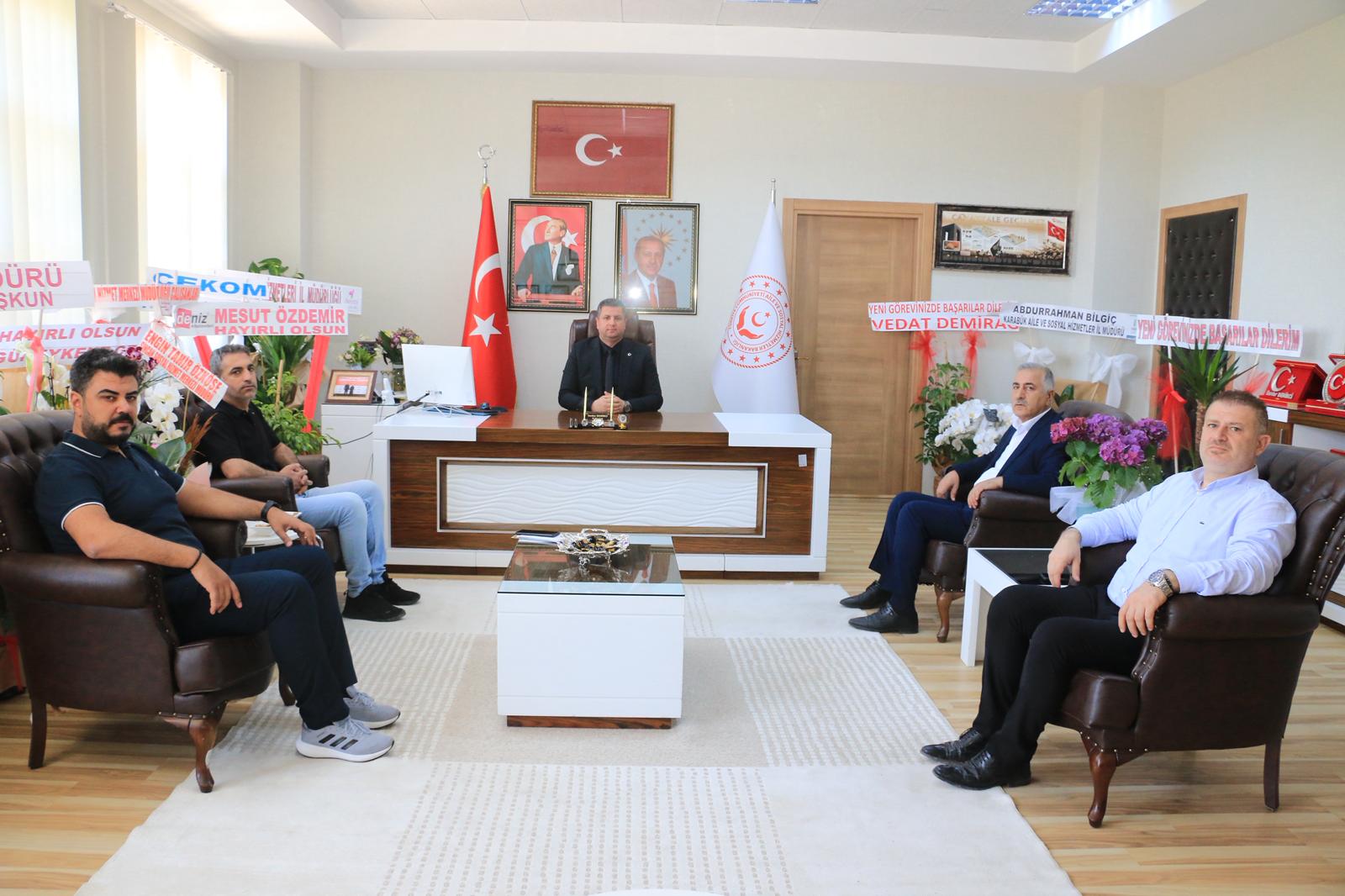 SAĞLIK-SEN ŞUBE BAŞKANI SAYIN SELÇUK KILIÇ VE YÖNETİM KURULU ÜYELERİNDEN İL MÜDÜRÜMÜZ SAYIN SERDAR DEMİRCİ’YE HAYIRLI OLSUN ZİYARETİ