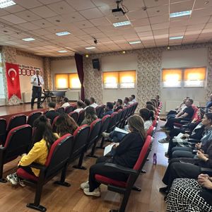 İPEKYOLU ŞERİF ONAT SOSYAL HİZMET MERKEZİ MÜDÜRLÜĞÜ DEĞERLENDİRME TOPLANTISI GERÇEKLEŞTİRİLDİ - fotoğraf 3