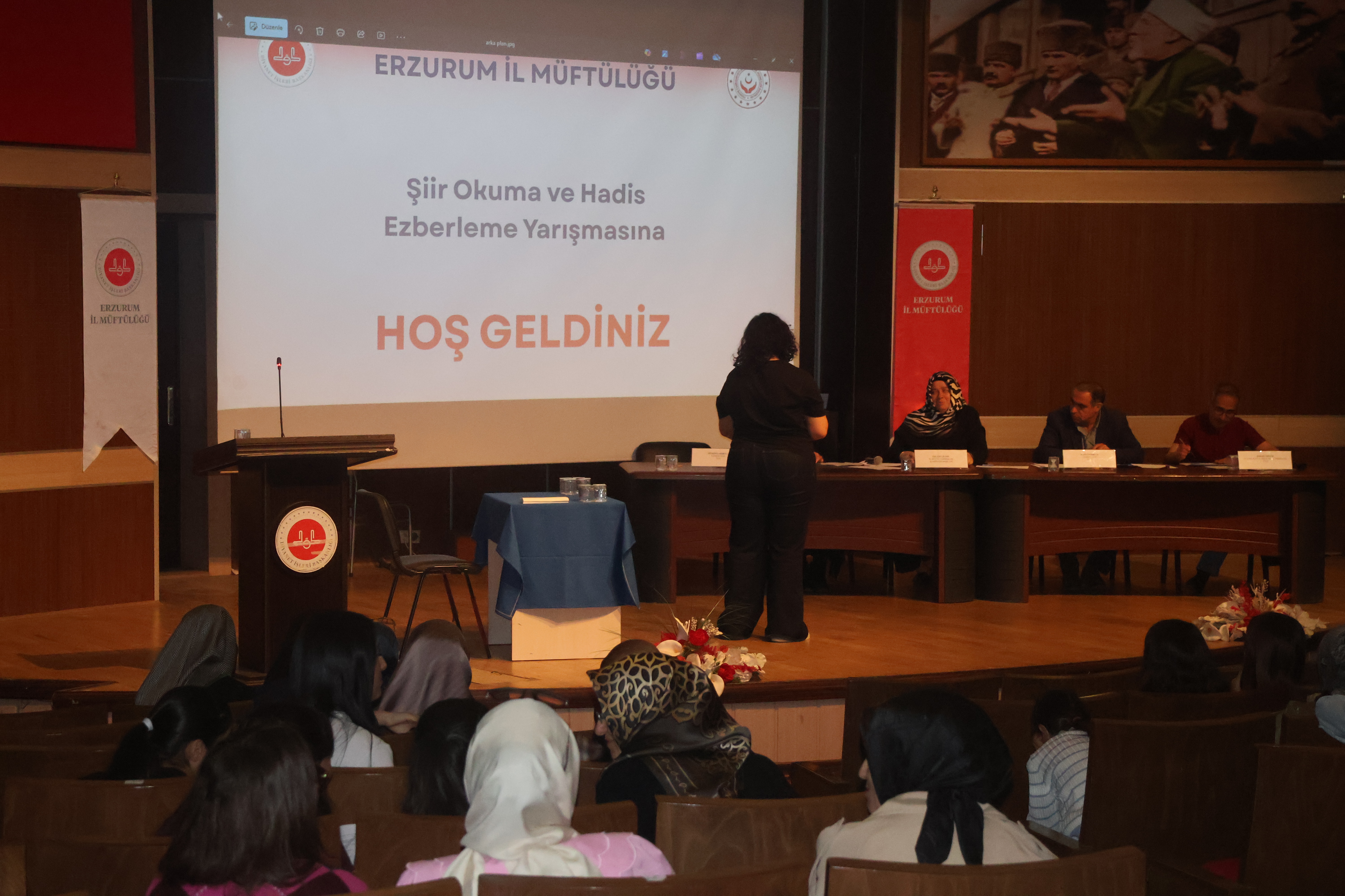 Şiir Okuma ve Hadis Ezberleme Yarışmasında Elde Edilen Başarı