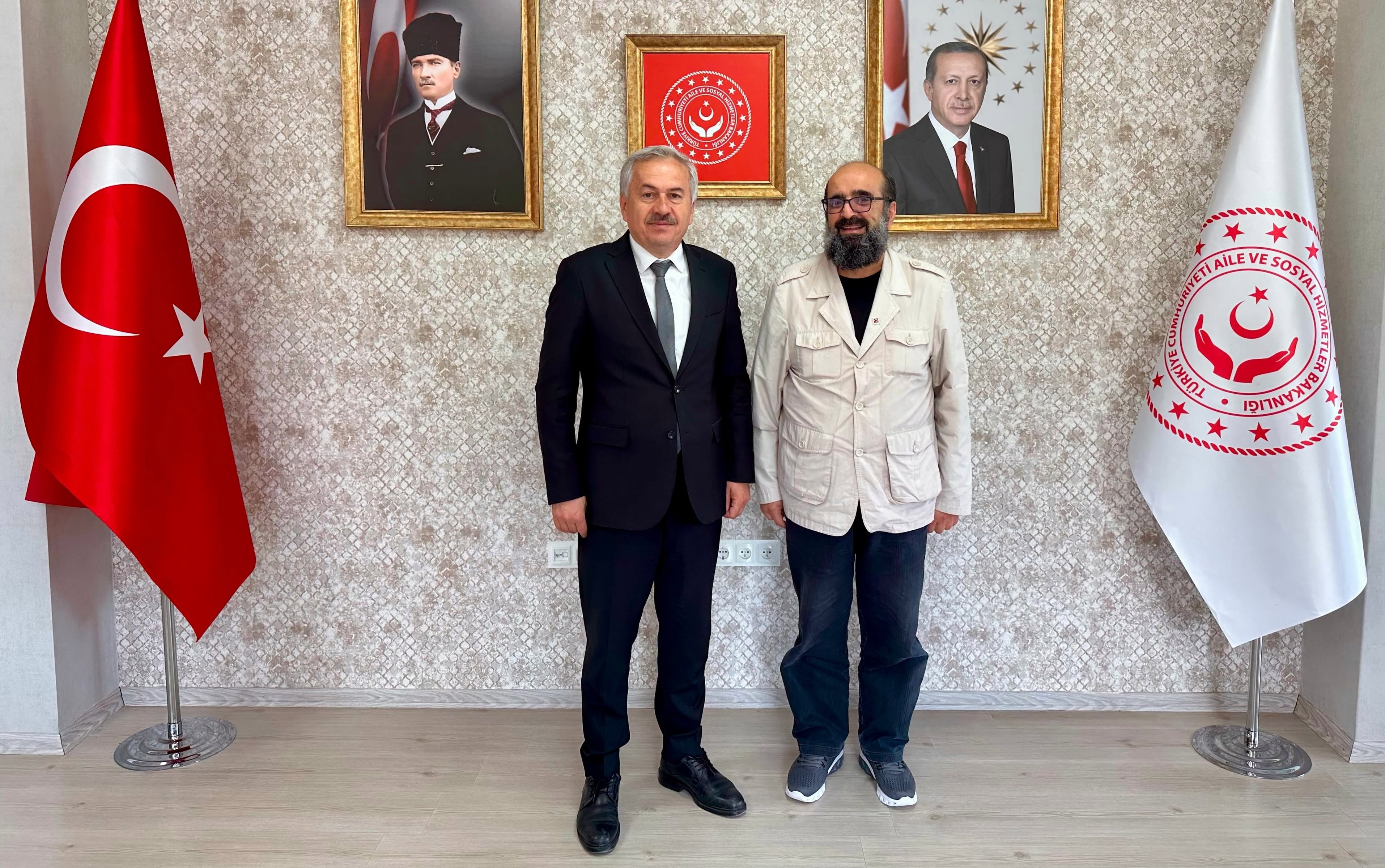 Aziz Şehidimiz Jandarma Er Burak Kapucuoğlu’nun Kıymetli Babasından İl Müdürümüze Ziyaret