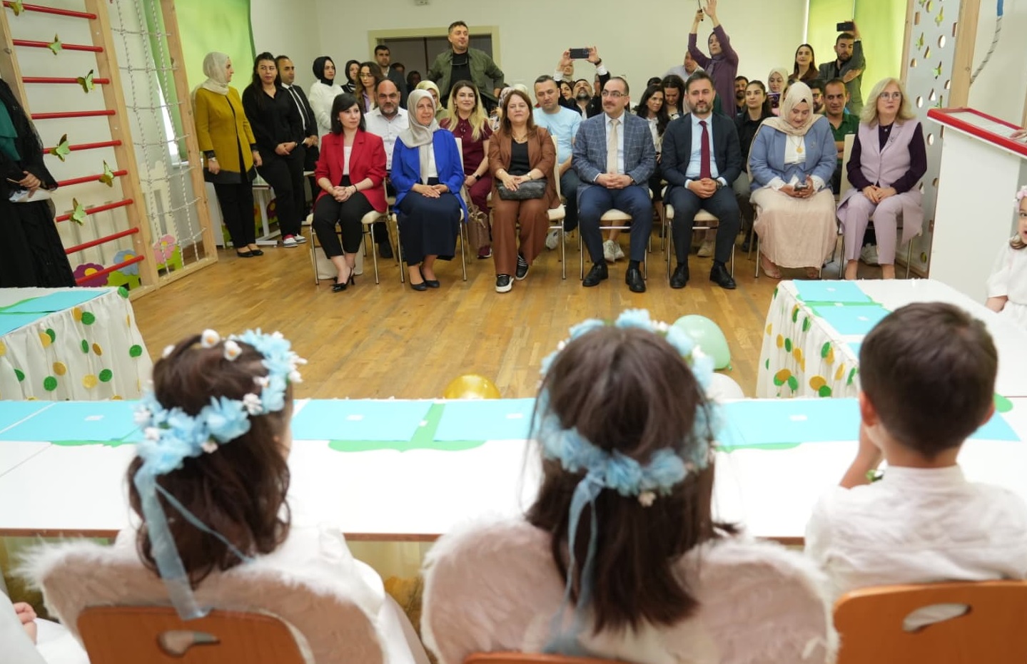 Kreş ve Gündüz Bakımevi’nde Kur’an-ı Kerim Taç Giyme Töreni Düzenlendi