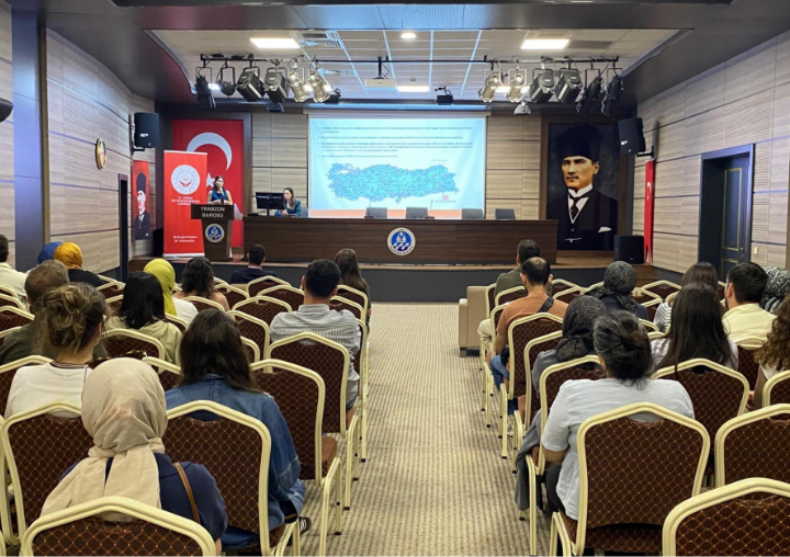 Çocuk İzlem Merkezlerinin İşleyişi Konulu Eğitim Programı 10.06.2026 Tarihinde Trabzon Barosunda Gerçekleştirildi.
