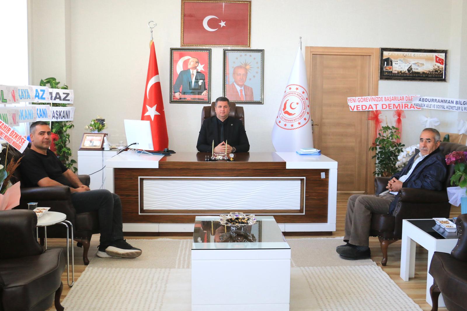 İŞ İNSANI SAİT HÜSEYİN SAYLAN VE KARDEŞİ SAYIN SELAHATTİN SAYLAN'DAN İL MÜDÜRÜMÜZ SAYIN DEMİRCİ'YE HAYIRLI OLSUN ZİYARETİ