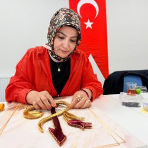 SANATIN İYİLEŞTİRİCİ GÜCÜYLE YÜREKLERE DOKUNDUK: FİLİOGRAFİ KURSUMUZ TAMAMLANDI - fotoğraf 1