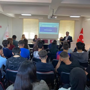 "İş ve Mesleki Danışmanlık" ile "Yaşam ve Kariyer Becerileri" Eğitimleri Başarıyla Gerçekleştirildi - fotoğraf 4