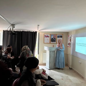 “Aile ve İnternet ile Dijital Okuryazarlık” Eğitimi Düzenlendi - fotoğraf 2