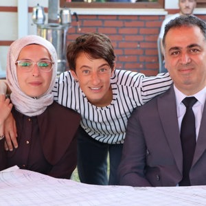 Devrek Engelsiz Yaşam Bakım, Rehabilitasyon ve Aile Danışma Merkezi Müdürlüğünde çiğ köfte etkinliği düzenlenmiştir. - fotoğraf 1