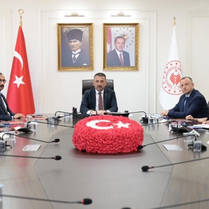 Kadına Yönelik Şiddetle Mücadele İl Koordinasyon, İzleme ve Değerlendirme Komisyonu 1. Dönem Toplantısı gerçekleştirildi. - fotoğraf 1