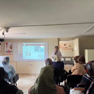  “Aile Yaşam Becerileri ve Ebeveyn Tutumları” Konulu Eğitim Programı Gerçekleştirildi - fotoğraf 1