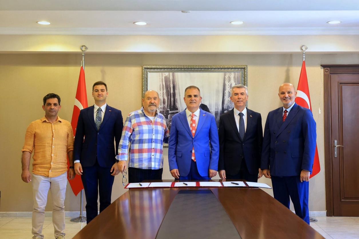 Bodrum ilçemize kazandırılması planlanan Huzurevi, Yaşlı Bakım ve Rehabilitasyon Merkezi’nin protokolü, Valimiz Sayın Dr. İdris AKBIYIK’ın katılımıyla imzalandı.