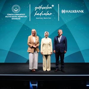 Bakanımız Göktaş, İzmir'de "Yükselen Kadınlar: Kendi İşim, Benim İzim" programında konuştu - fotoğraf 4