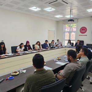 Otizm Spektrum Bozukluğu Bireysel Sosyal Hizmet Danışmanlığı Projesi kapsamında istişare toplantısı gerçekleştirildi. - fotoğraf 4