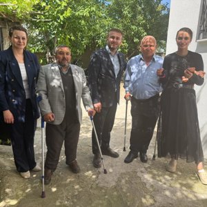  İl Müdürümüz Alper Alp, Sorgun ilçemizde “Somuncu Baba” lakabıyla tanınan Mehmet Taşçı ve kıymetli ailesini hanelerinde ziyaret etti. - fotoğraf 1