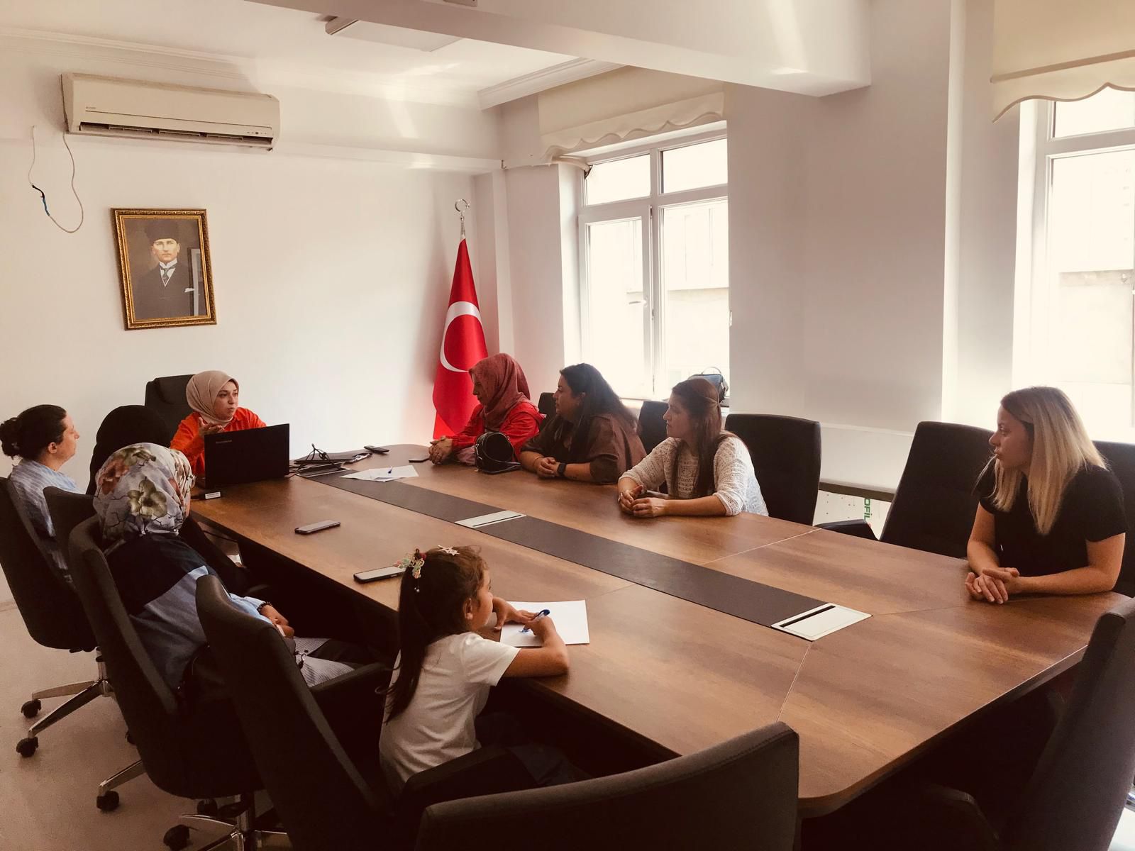  “Aile içi İletişim, Evlilik ve Aile Hayatı”, “Bağımlılıkla Mücadele” konularında eğitim verilmiştir.