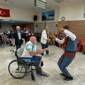 Sandıklı Hüseyin Develi Huzurevi'nde Babalar Günü Anlamlı Bir Progamla Kutlandı. - fotoğraf 5