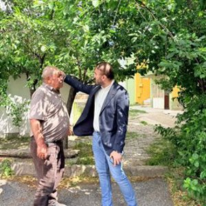 İl Müdürümüz Alper Alp, Babalar Günü dolayısıyla Şehit Kamu Görevlisi Birol İşbilir’in kıymetli babası Erol İşbilir’i hanesinde ziyaret etti. - fotoğraf 1